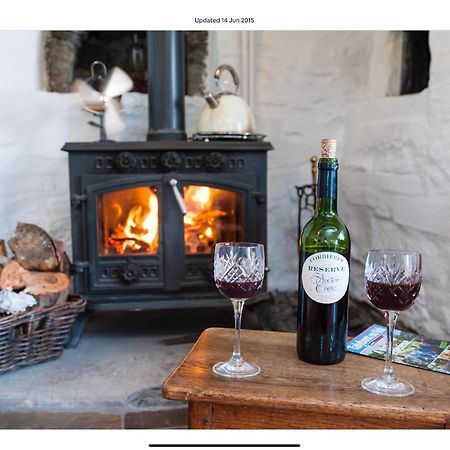 Ty Fferm Hen, Ancient Farmhouse, Coity Bach Talybont-on-Usk Buitenkant foto