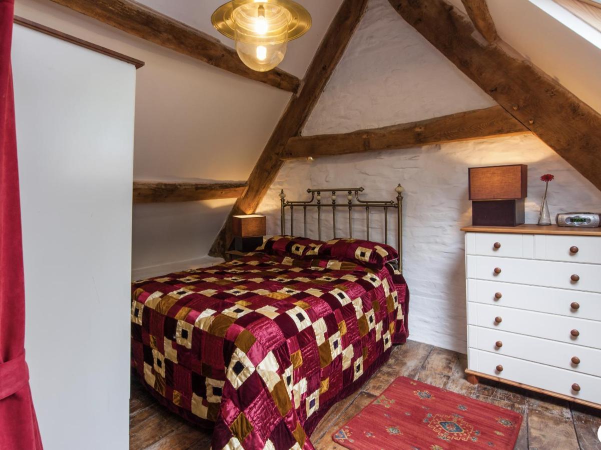 Ty Fferm Hen, Ancient Farmhouse, Coity Bach Talybont-on-Usk Buitenkant foto