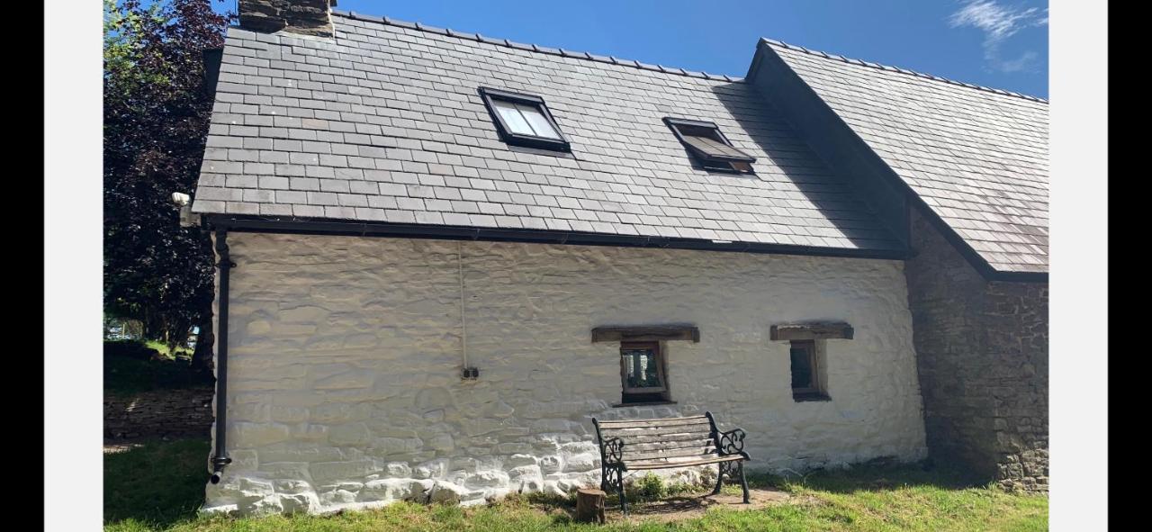 Ty Fferm Hen, Ancient Farmhouse, Coity Bach Talybont-on-Usk Buitenkant foto